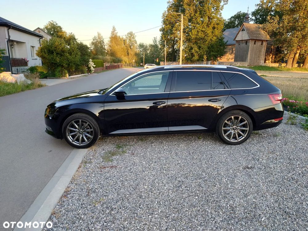 Skoda Superb 2.0 TDI Ambition - 6
