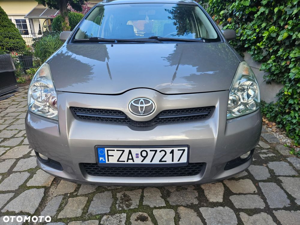 Toyota Corolla Verso - 7