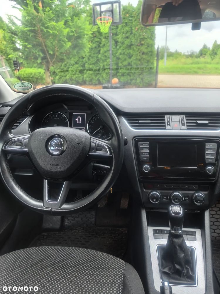 Skoda Octavia 1.2 TSI Ambiente - 5