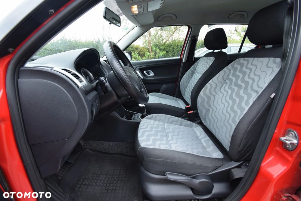 Skoda Fabia 1.2 HTP Ambiente - 15
