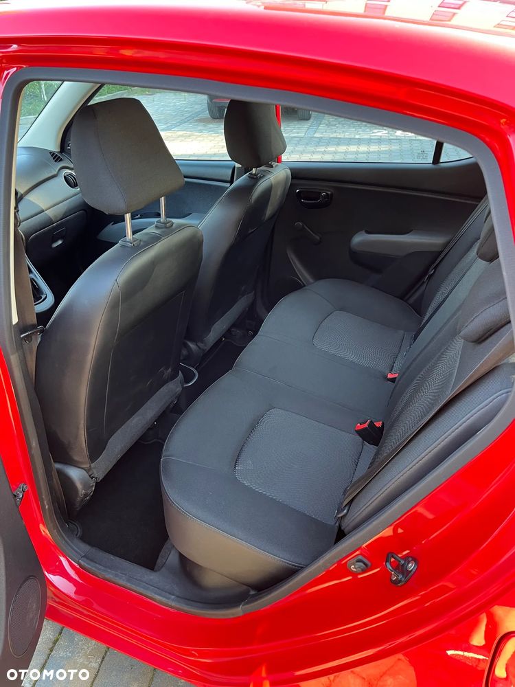 Hyundai i10 1.1 UEFA EURO 2012 Edition - 11
