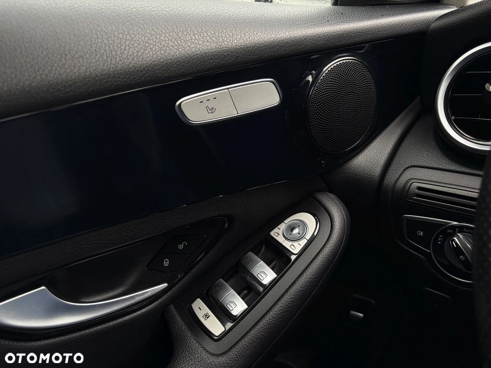 Mercedes-Benz GLC 250 4Matic 9G-TRONIC - 30