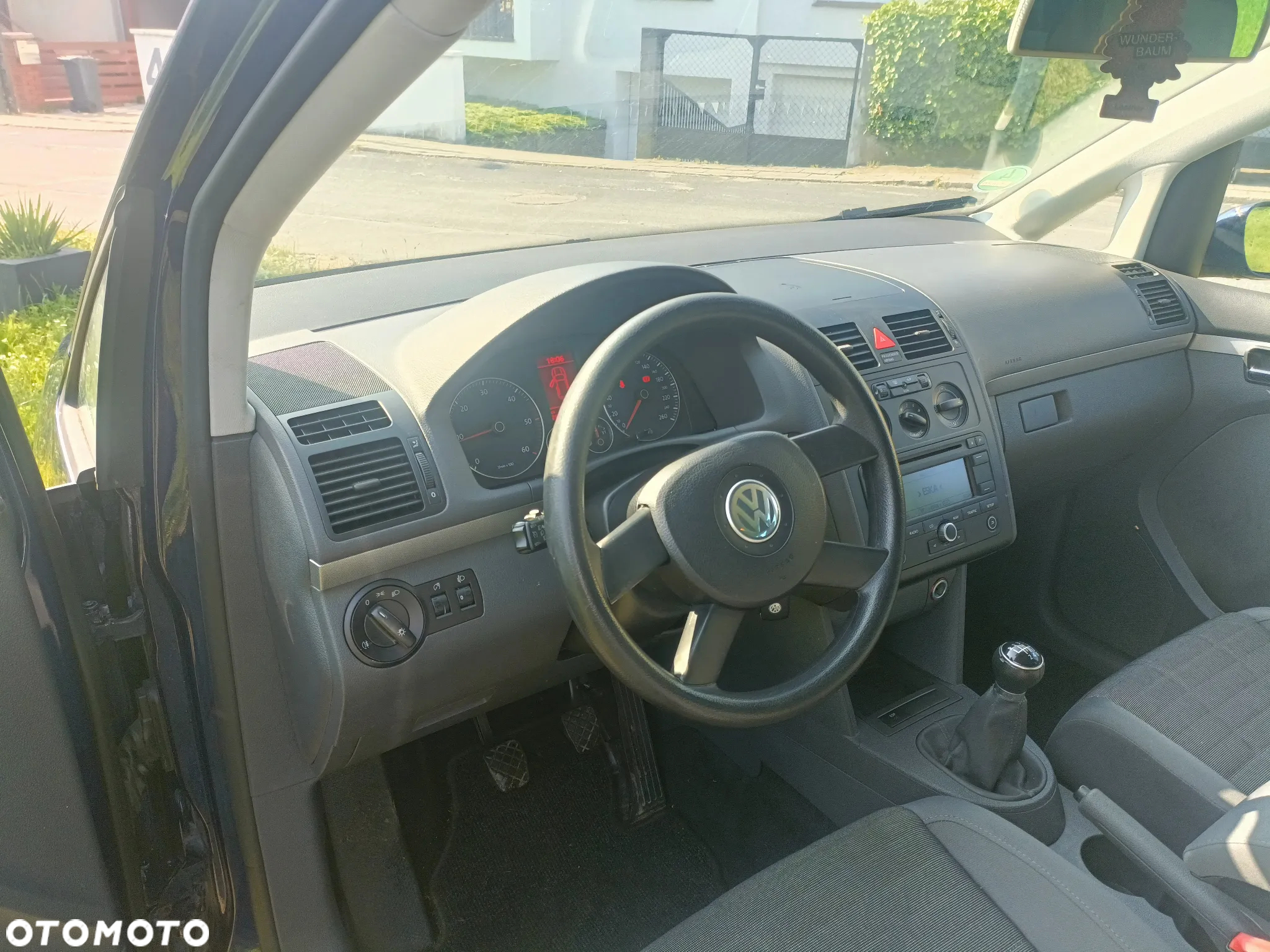 Volkswagen Touran 2.0 TDI Trendline - 15