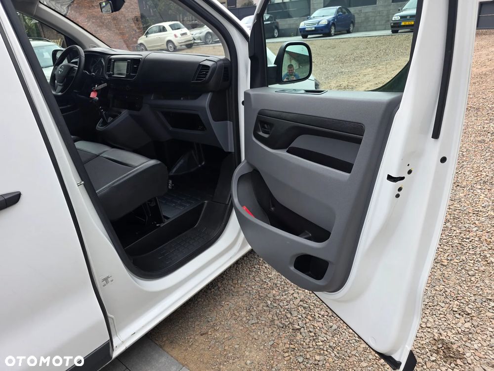 Opel Vivaro - 23
