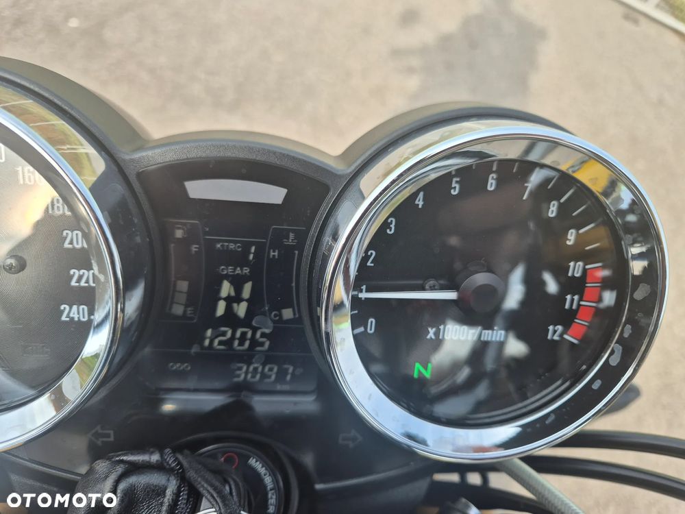 Kawasaki Z 900 RS - 2