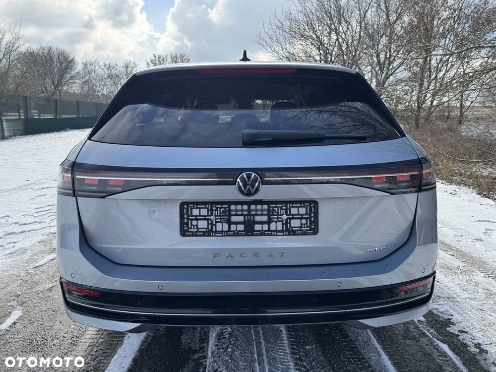 Volkswagen Passat - 3