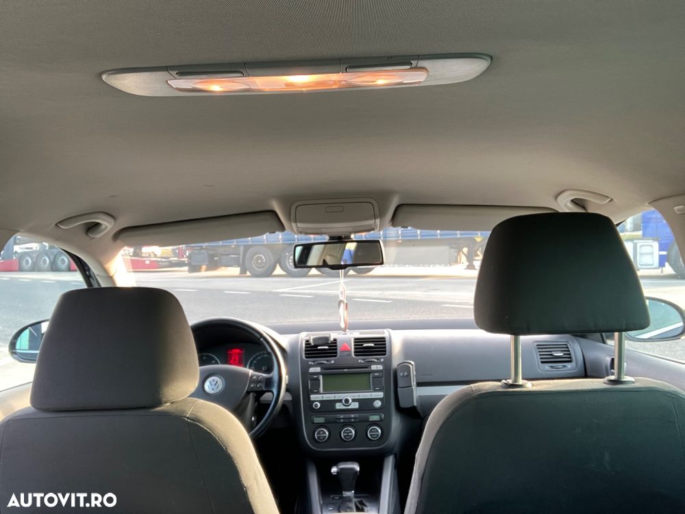 Volkswagen Jetta 1.9 TDI Comfortline DSG - 18