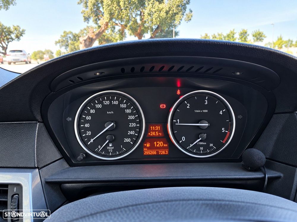 BMW 520 - 16