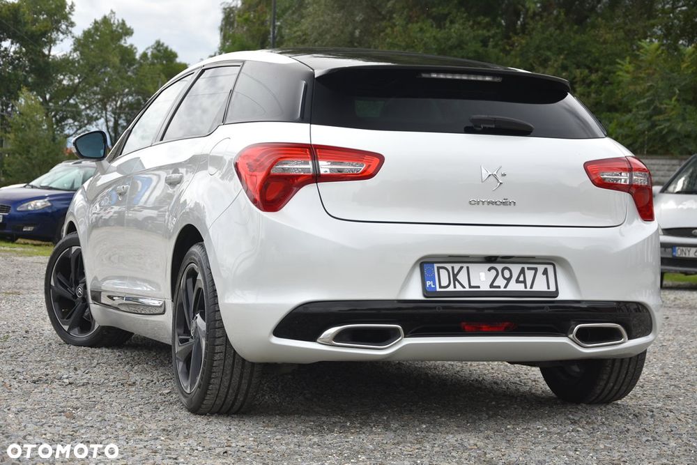 Citroën DS5 HDi 165 SoChic - 4