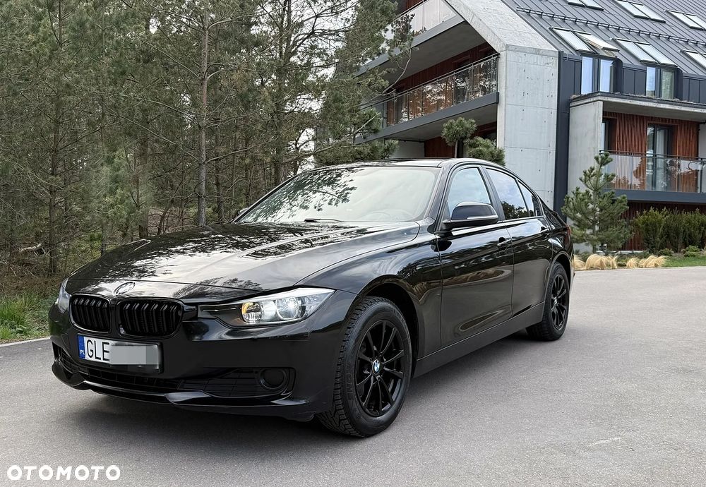 BMW Seria 3 318d - 2