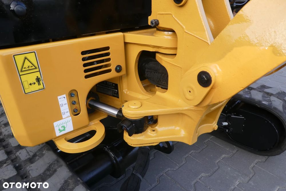 Caterpillar 301,8 KLIMATYZACJA - 16