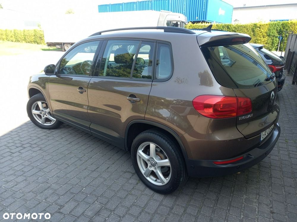 Volkswagen Tiguan 2.0 TDI DPF 4Motion BlueMotion Technology Lounge Sport & Style - 5