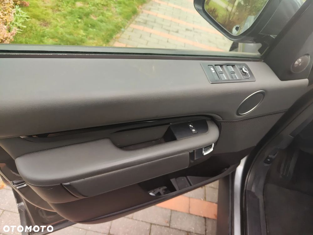 Land Rover Discovery 3.0 SDV6 SE - 13