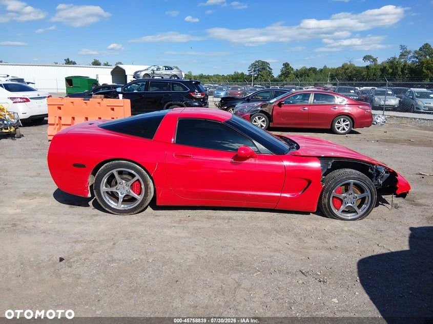 Chevrolet Corvette - 8