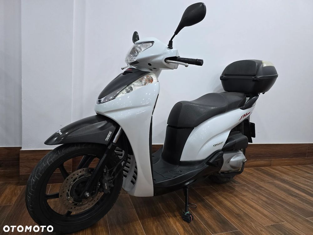 Honda SH - 5