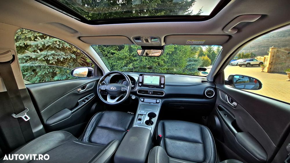 Hyundai KONA 204CP Luxury+ - 2