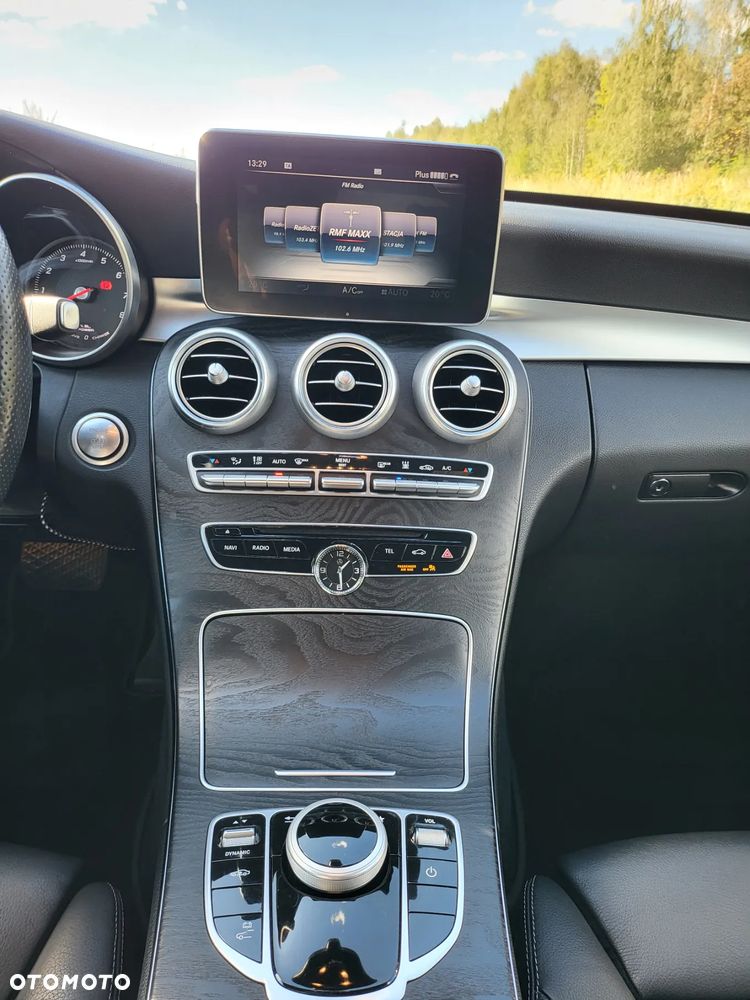Mercedes-Benz Klasa C 300 de 9G-TRONIC - 25