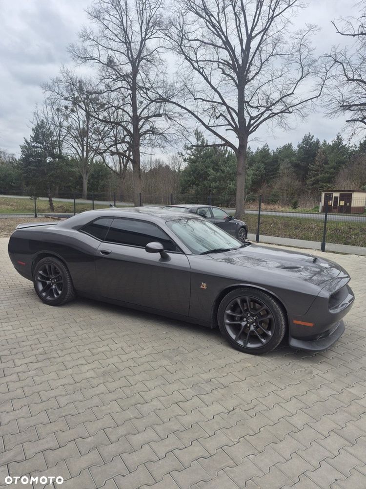 Dodge Challenger 6.4 Scat Pack - 1