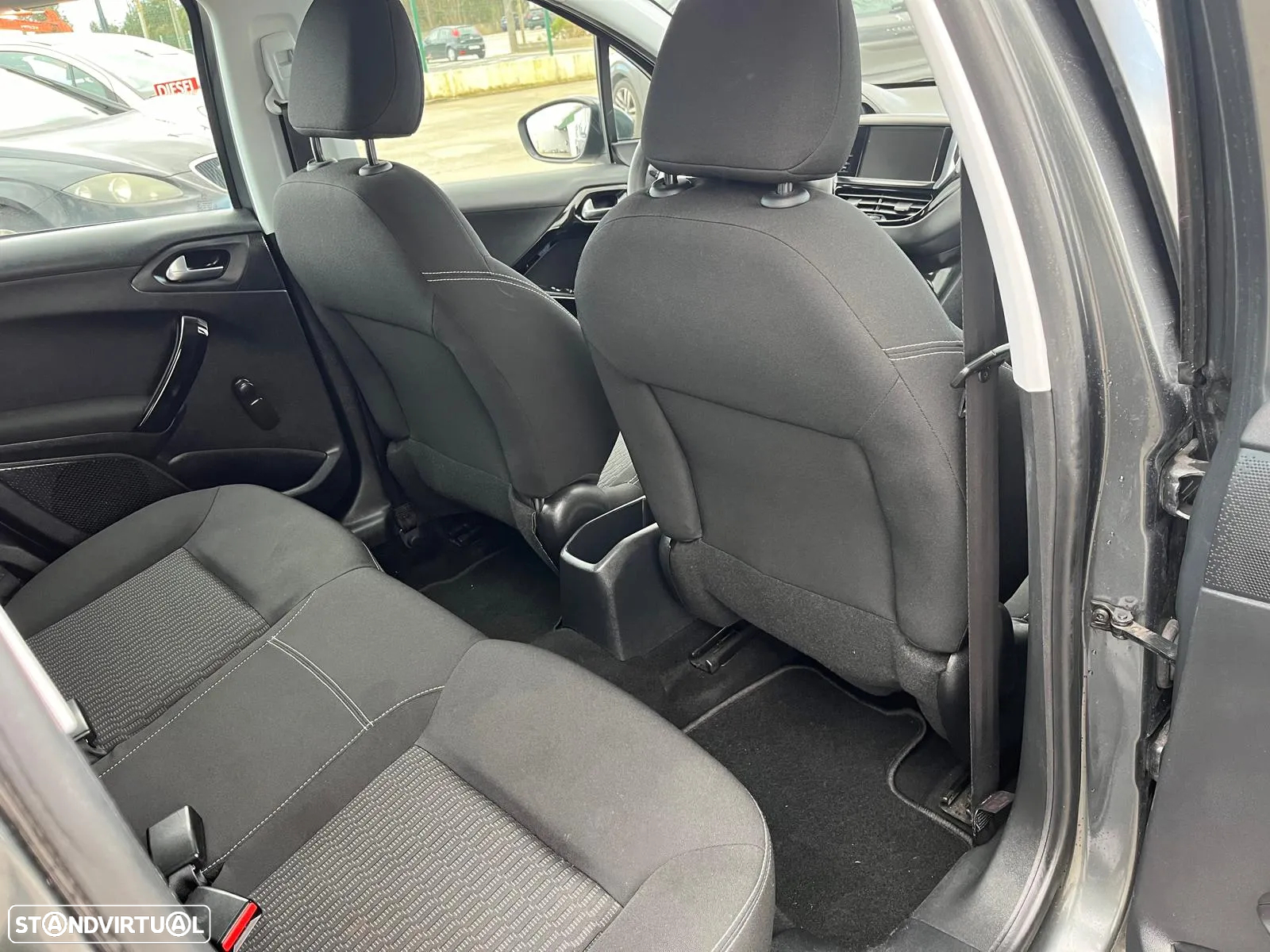 Peugeot 208 1.2 PureTech Active - 7
