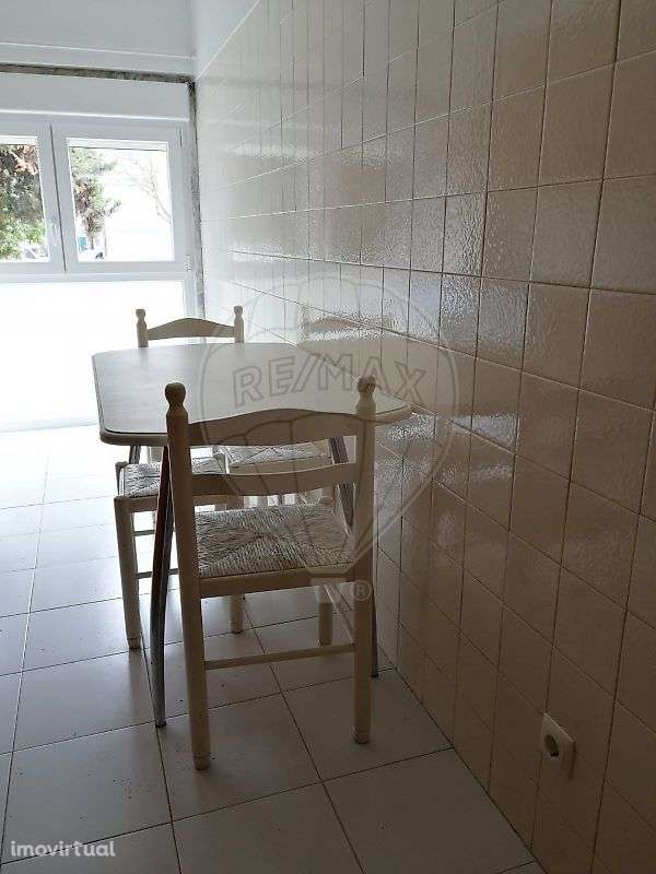 Apartamento T1 para arrendamento - Grande imagem: 3/11
