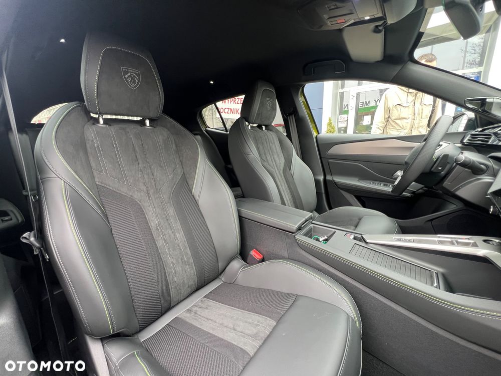 Peugeot 408 1.6 Plug-in Hybrid 240 GT Exclusive e-DCS7 - 26