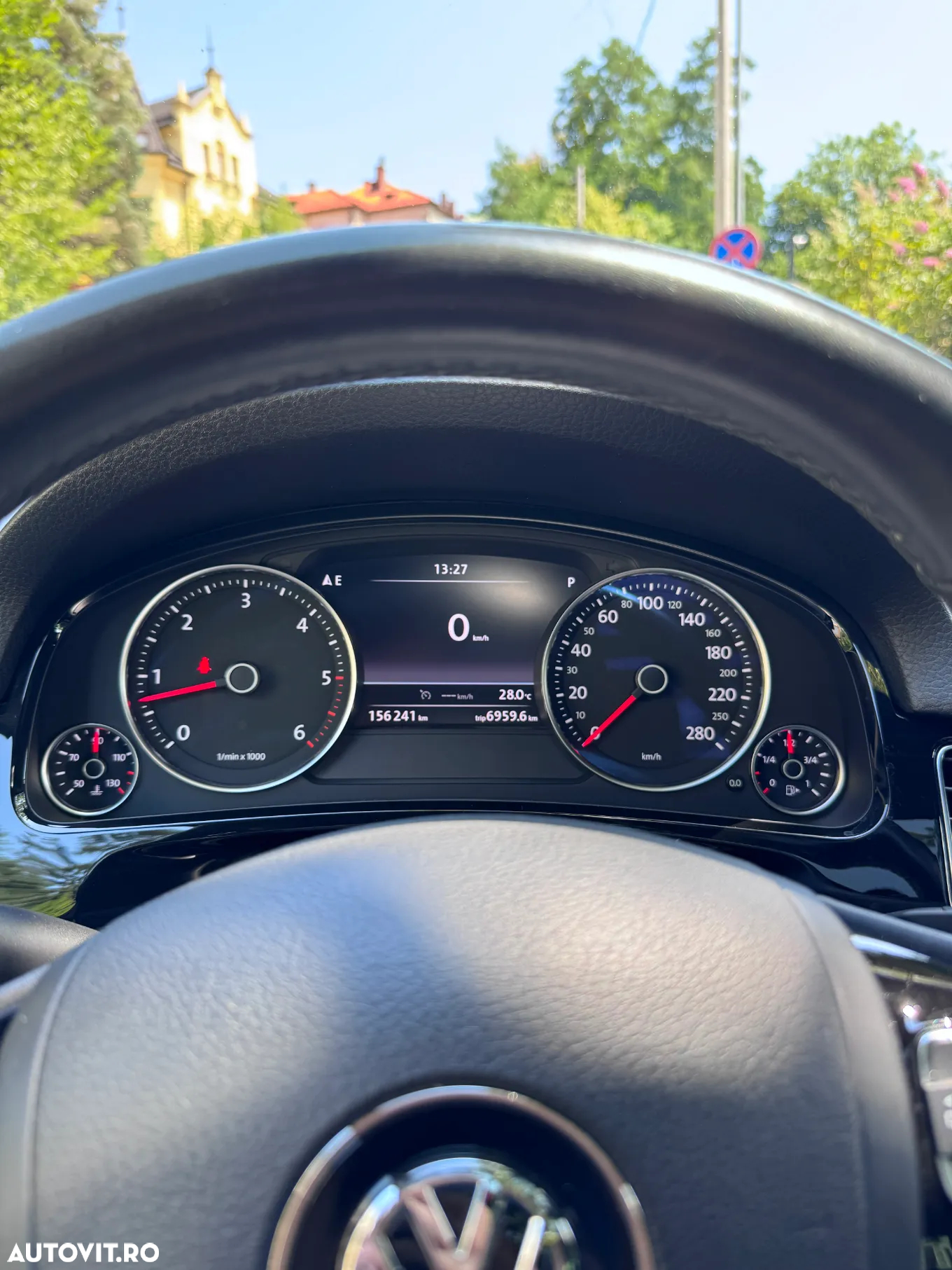 Volkswagen Touareg 3.0 V6 TDI BMT - 9