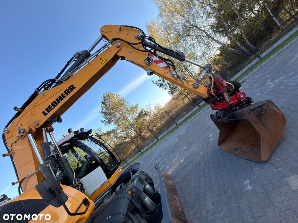 Liebherr A914 compact |rototilt |lapy-plug| - 27