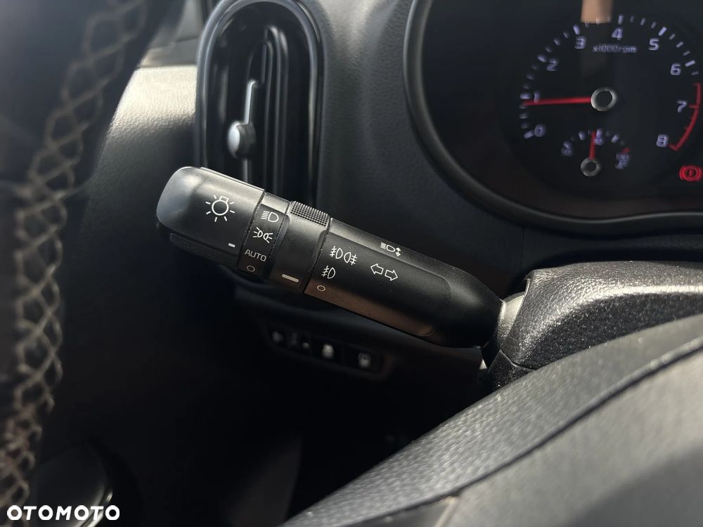 Kia Picanto 1.0 L - 14