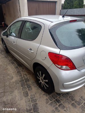 Peugeot 207 - 6
