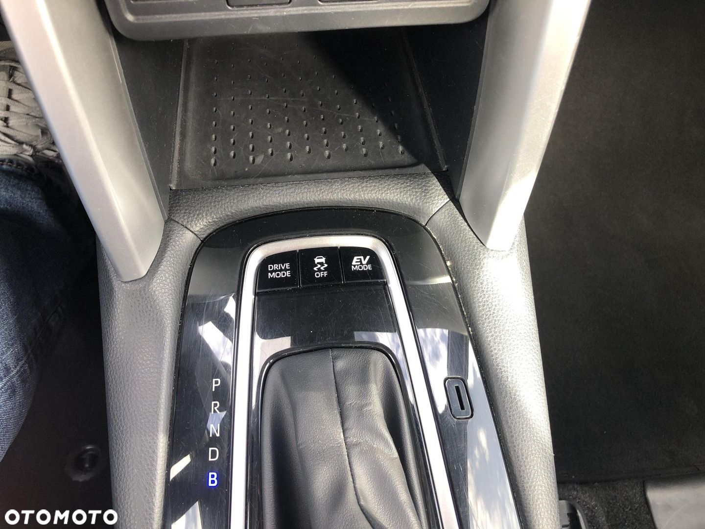 Toyota Corolla Cross 2.0 Hybrid Comfort - 15
