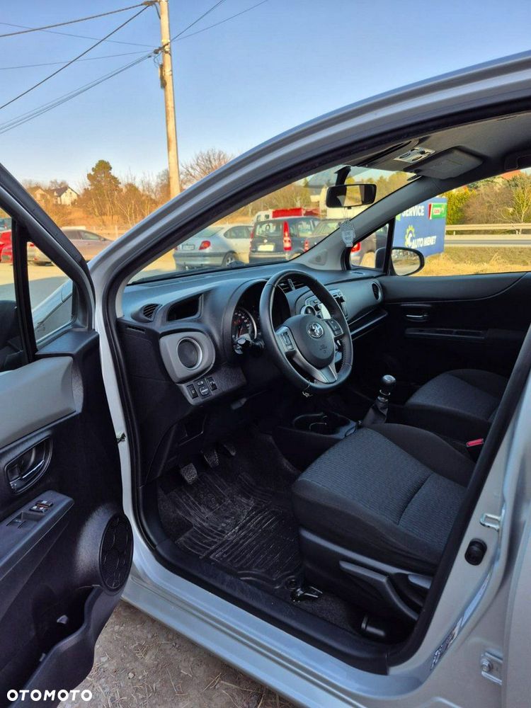 Toyota Yaris - 20