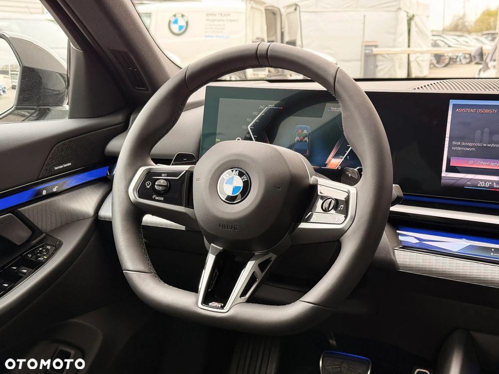 BMW Seria 5 520d xDrive - 18