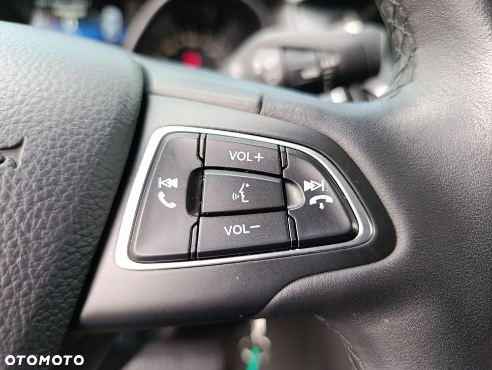 Ford Focus 1.0 EcoBoost Trend - 17