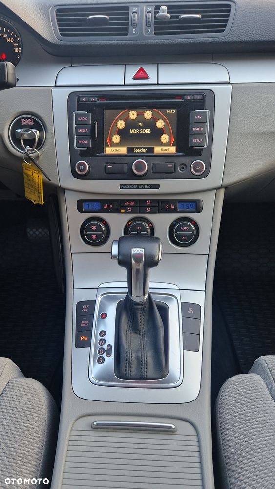 Volkswagen Passat 1.4 TSI Comfortline DSG - 4