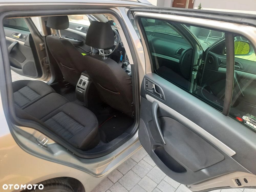 Skoda Octavia 2.0 TDI DPF Elegance DSG - 13