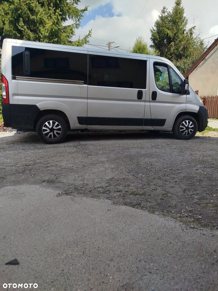 Peugeot Boxer 9 osobowy - 11