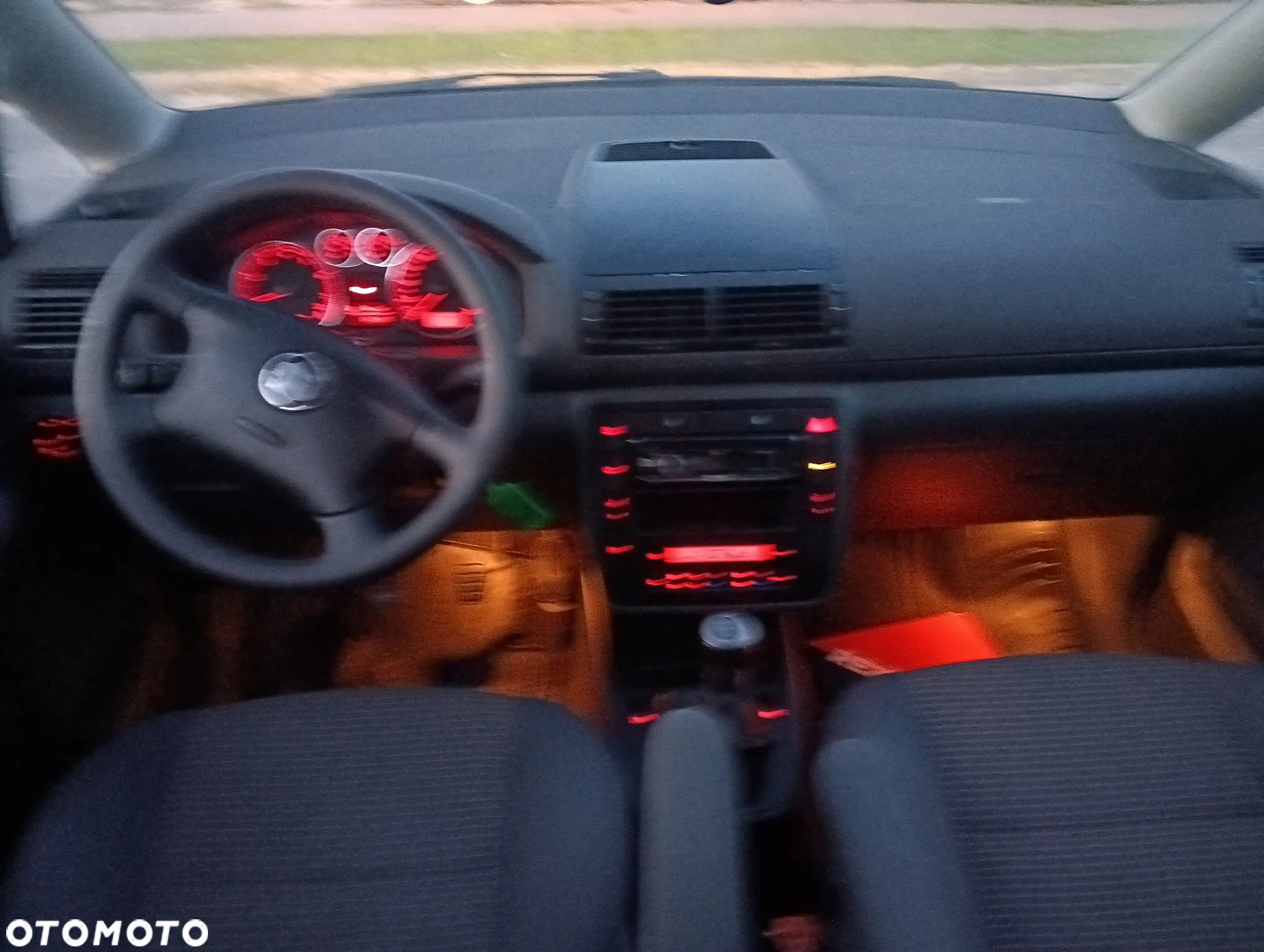 Seat Alhambra 2.0 Reference - 8