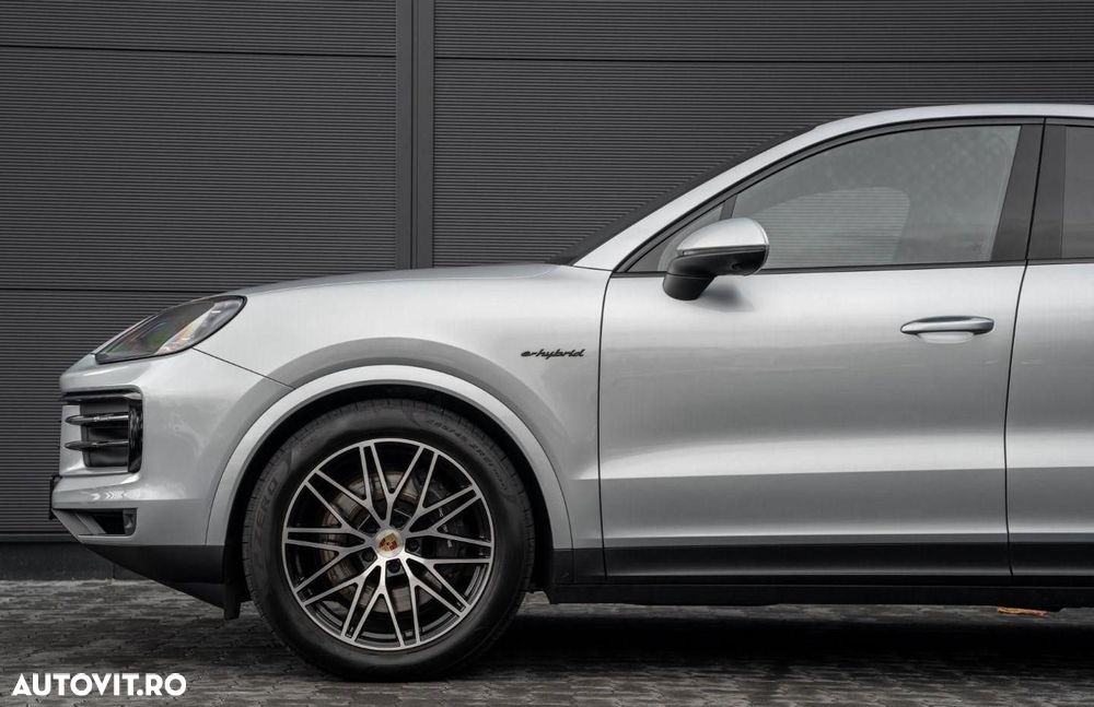 Porsche Cayenne - 10