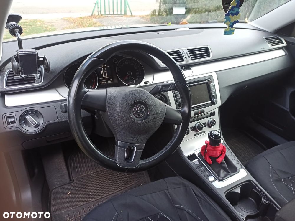 Volkswagen Passat - 5