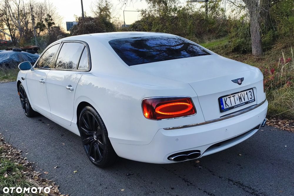 Bentley Flying Spur V8 Mulliner - 4