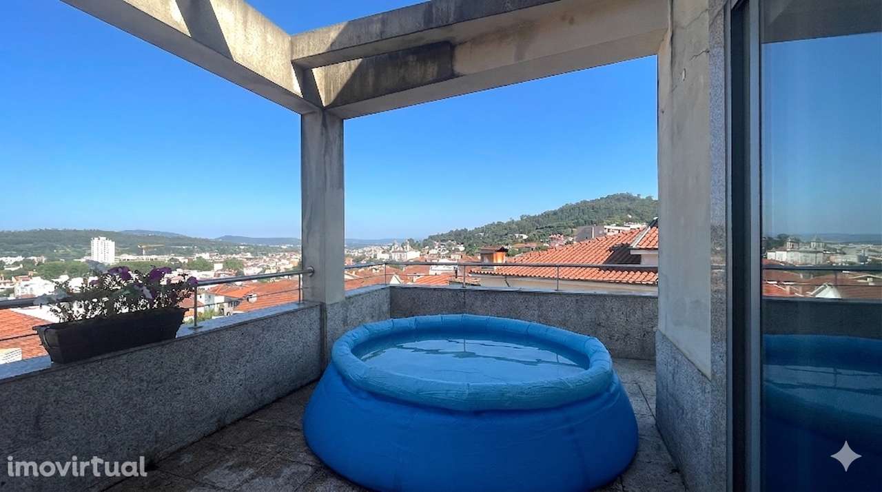 Moradia T4 - Centro de Valongo - Grande imagem: 2/33