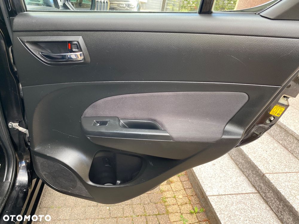 Suzuki Swift - 15
