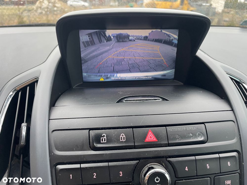 Opel Zafira - 10