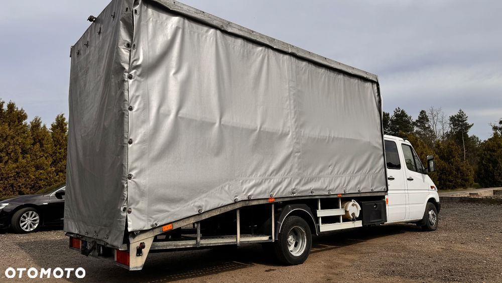 Mercedes-Benz Sprinter - 5