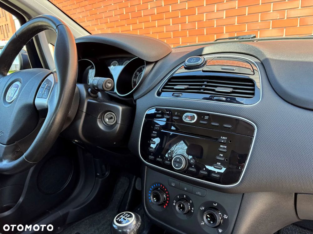 Fiat Punto 2012 - 23