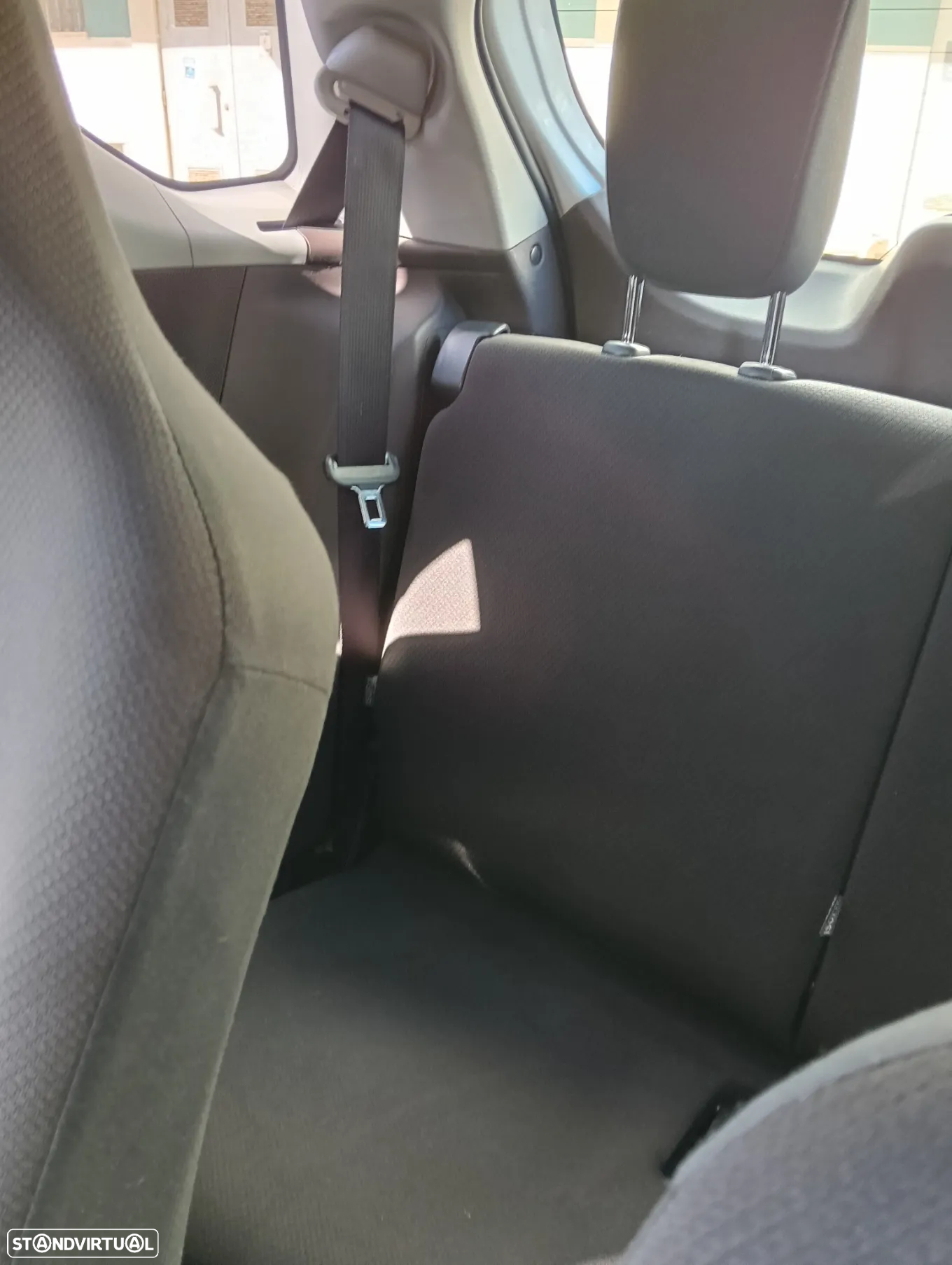 Toyota iQ 1.0 VVT-i - 13