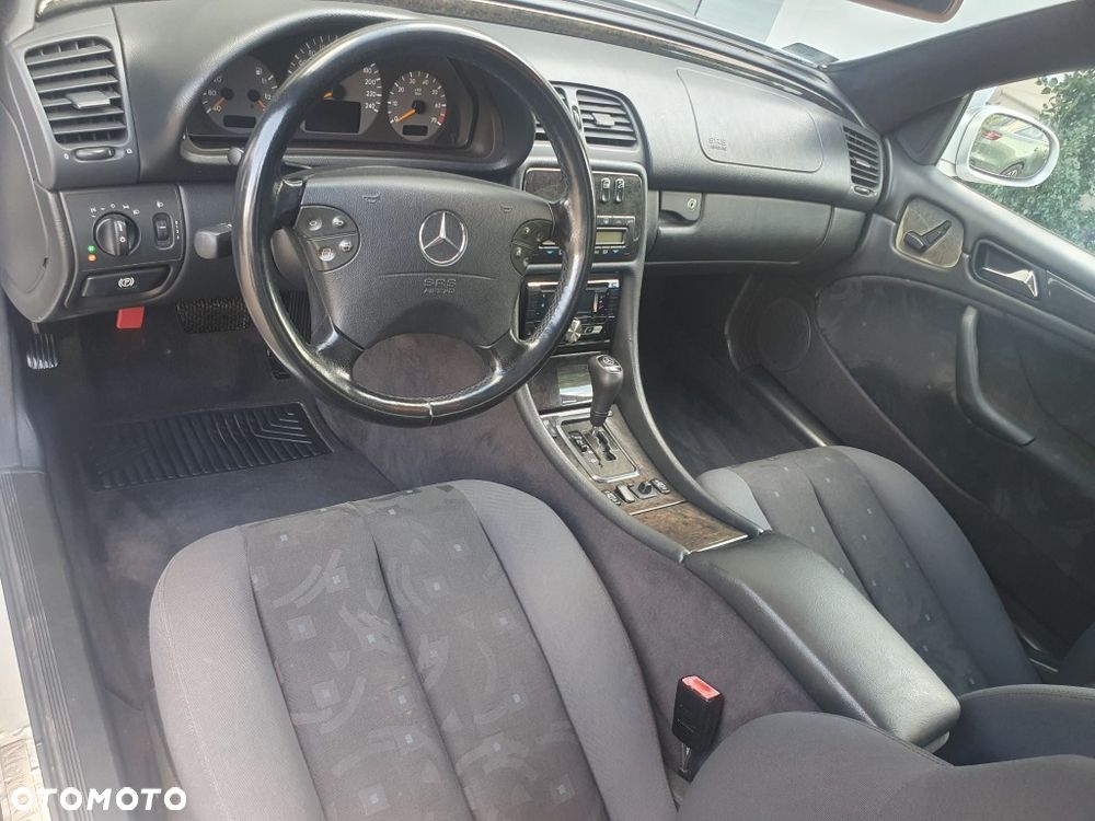 Mercedes-Benz CLK - 8