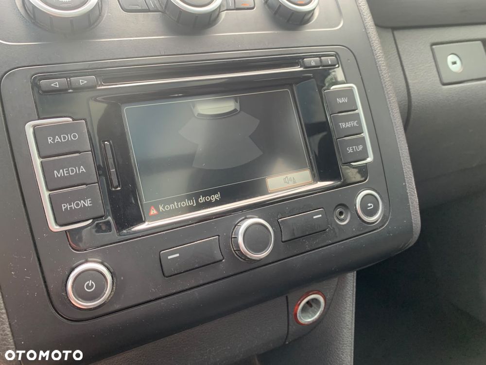 Volkswagen Touran 1.6 TDI DPF BlueMotion Technology Highline - 30