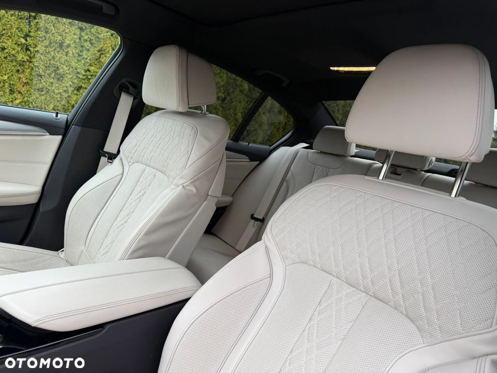 BMW Seria 5 540i xDrive M Sport sport - 14