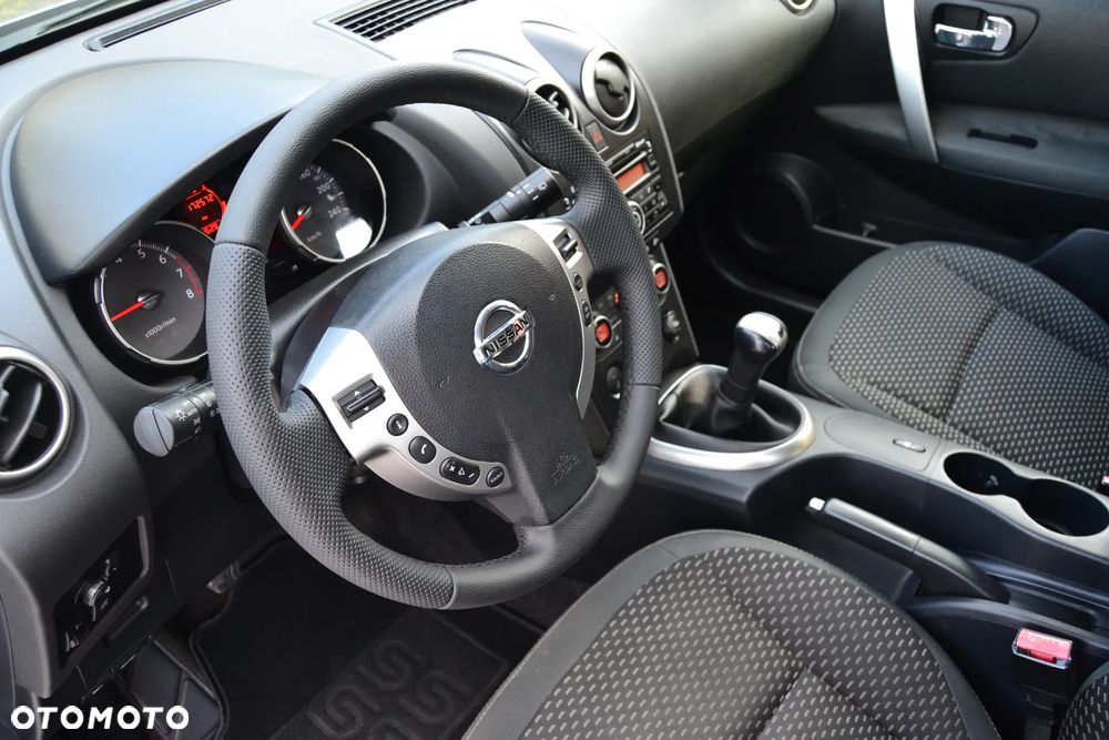 Nissan Qashqai 1.6 Visia - 23